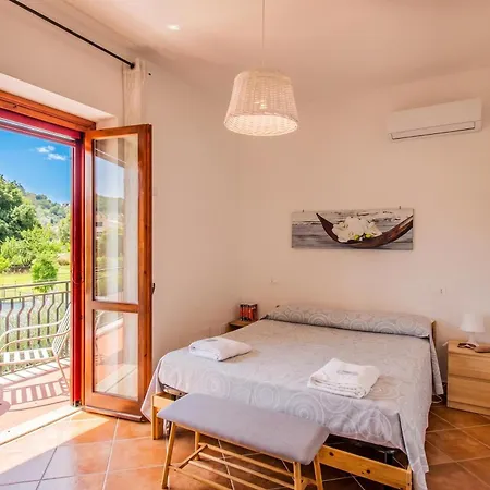 Casa Floris 3 En-suite Doubles - Happy