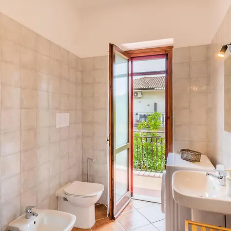 Casa Floris 3 En-suite Doubles - Happy * أغروبولي