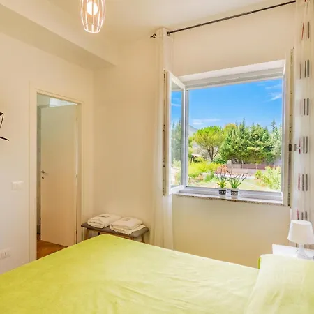 Casa Floris 3 En-suite Doubles - Happy * Agropoli
